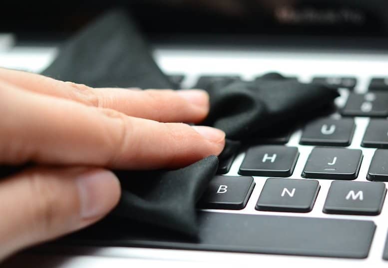 Best Practices for Cleaning MacBooks